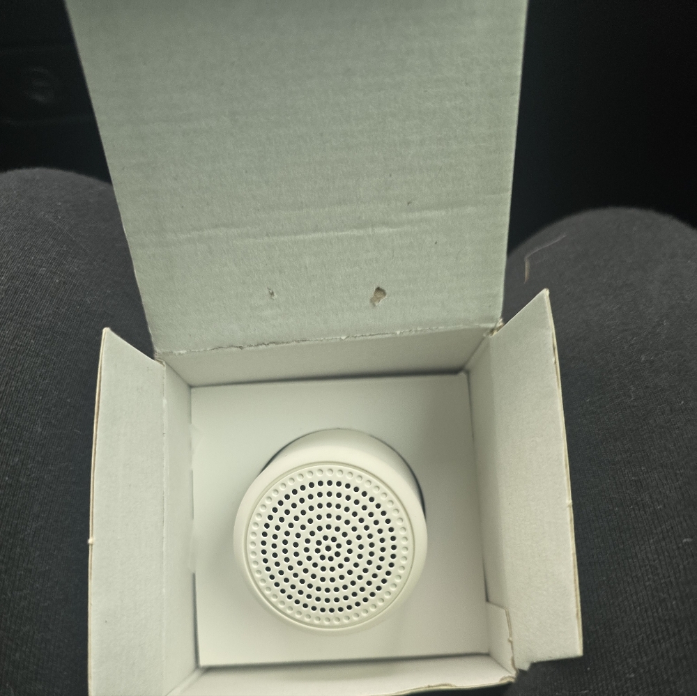 Dreamegg Pocket Sleep 1 Mini Portable Sound Machine. 
